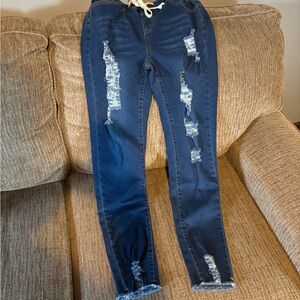 Source Unknown Dark Blue Distressed Ankle Jeans